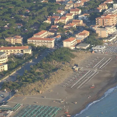 Marina Di Castagneto